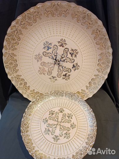 Блюдо с закусочными тарелками, Китай