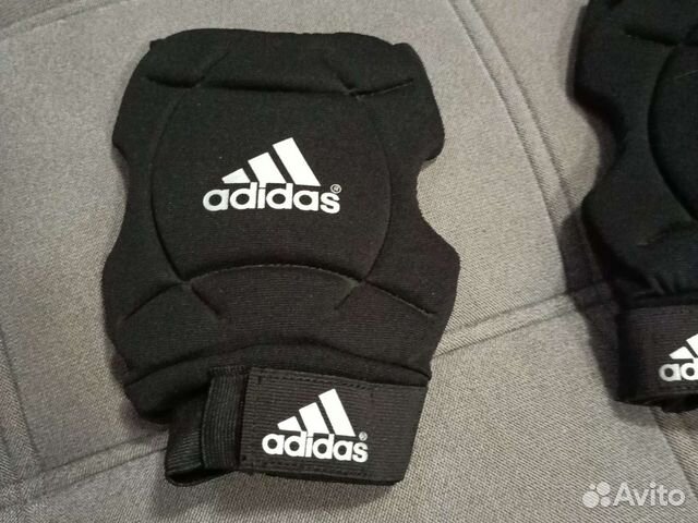 Наколенники