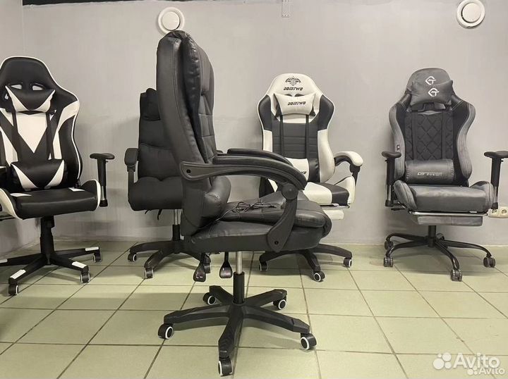 Компьютерное игровое кресло геймерское с массажем