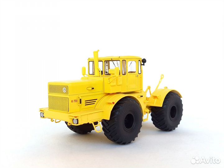 К-701 Кировец 1/43 (есть дефект)