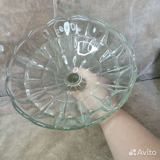 Старинная ваза для фруктов