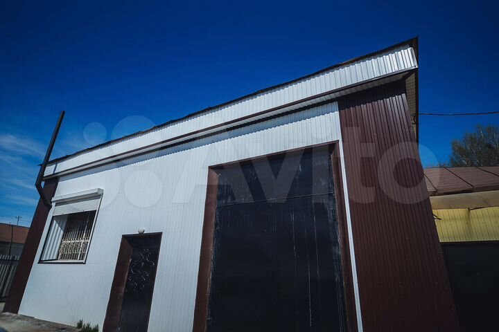 Здание, 350 м²