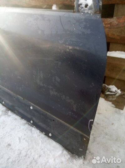 Дверь передняя правая Suzuki Grand Vitara J20A