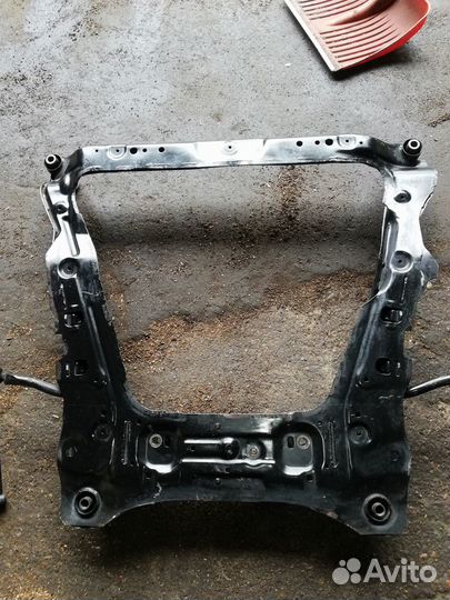 Подрамник двигателя ниссан х-трейл т 31 MR20