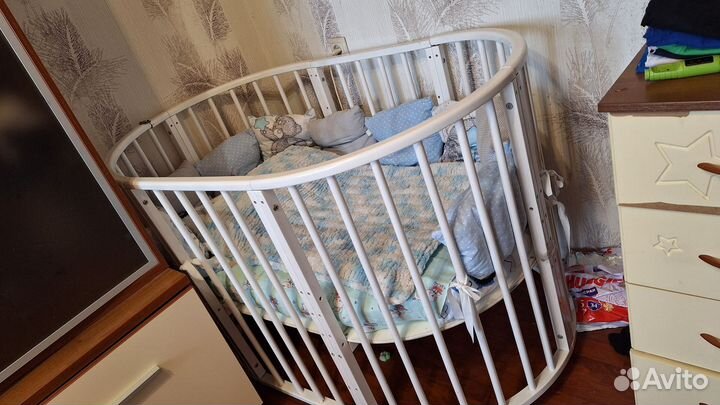 Детская кроватка