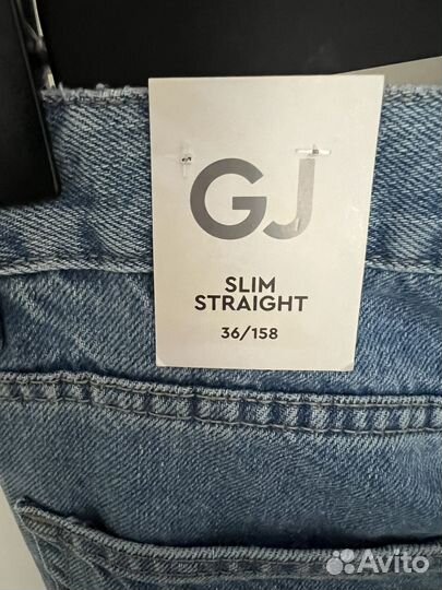 Джинсы Gloria Jeans Slim Straight