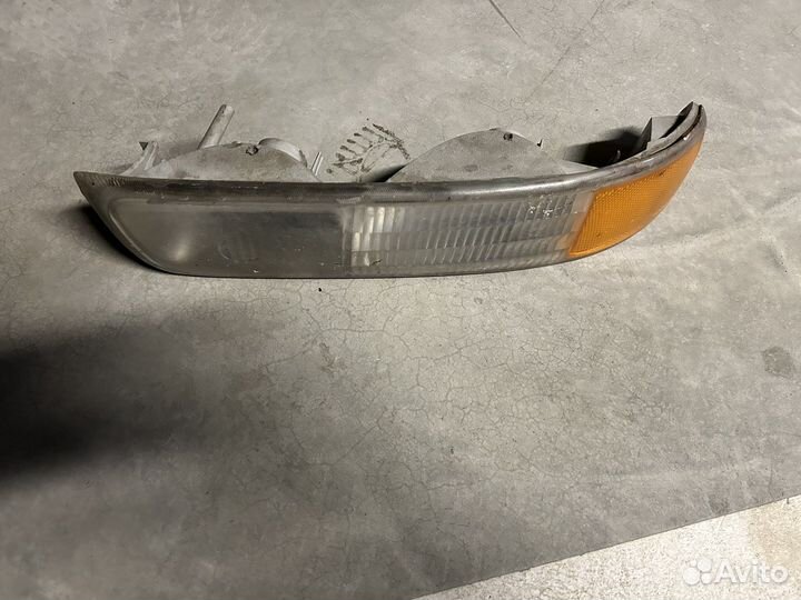 Фара поворотник на chevrolet tahoe 2 поколения