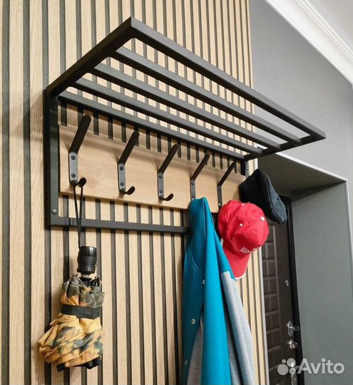 Вешалка настенная в прихожую