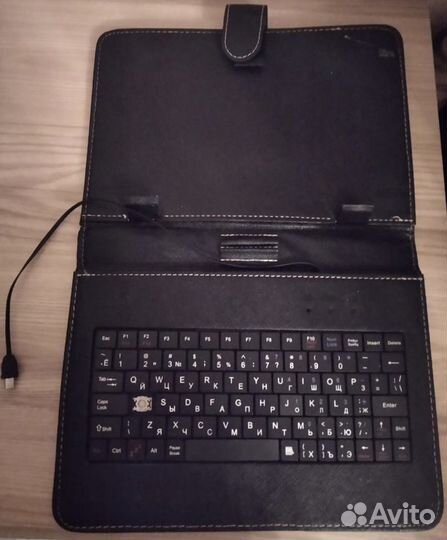 Клавиатура для планшета с чехлом