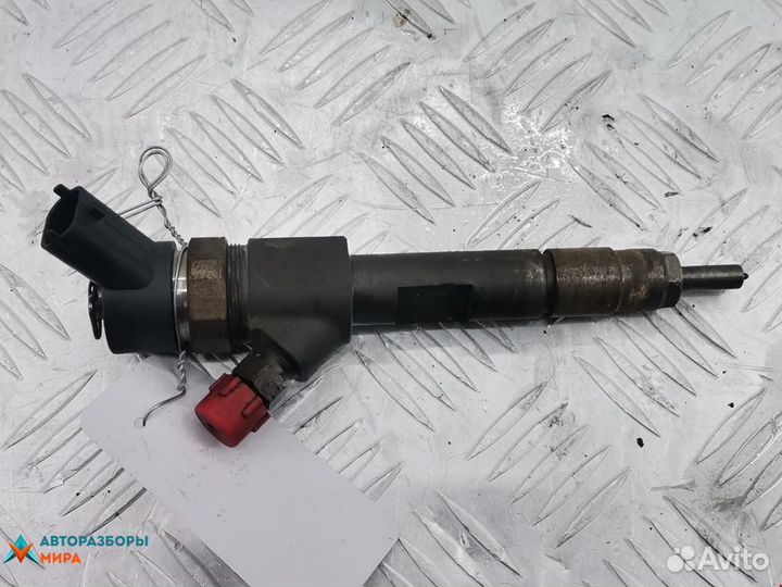 Форсунка Renault Scenic 2 рест. 2010 8200389369