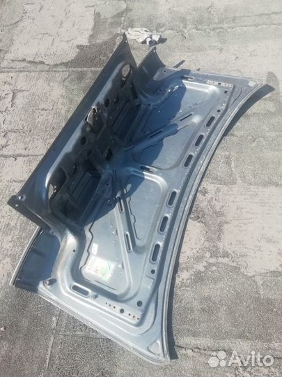 Крышка багажника Mazda 626