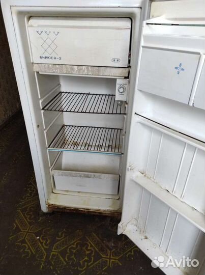 Старый советский холодильник Бирюса - 2