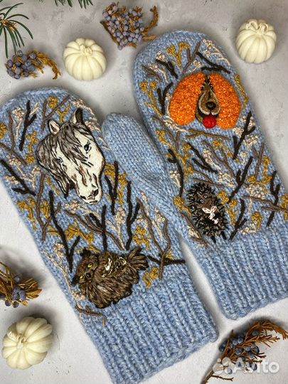 Варежки с вышивкой 