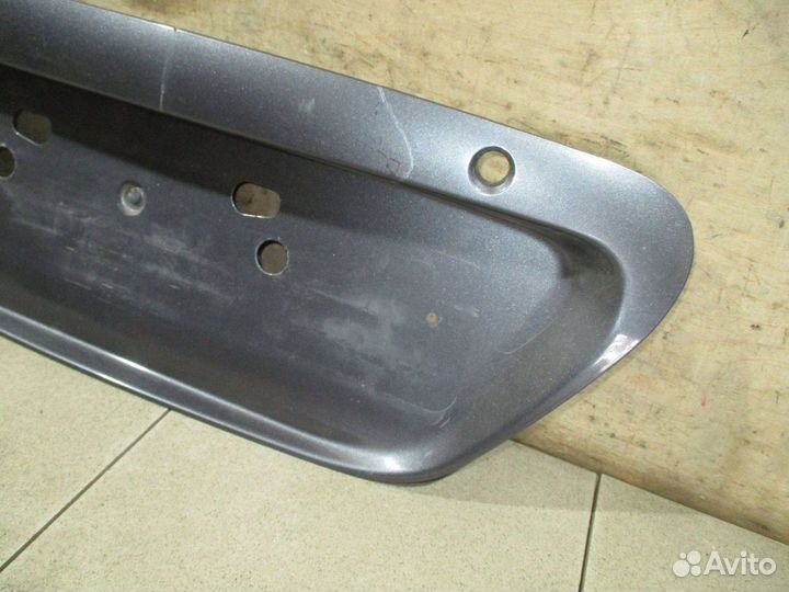 Накладка крышки багажника Mitsubishi Lancer 9