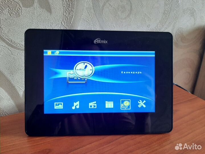 Цифровая фоторамка Ritmix RDF - 702