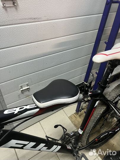 Сиденье для ребенка на велосипед