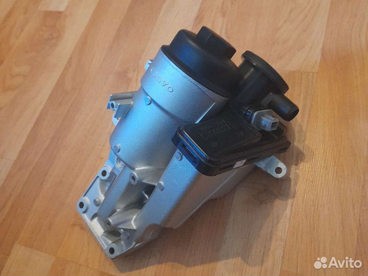Корпус масляного фильтра Volvo Ford 31338685