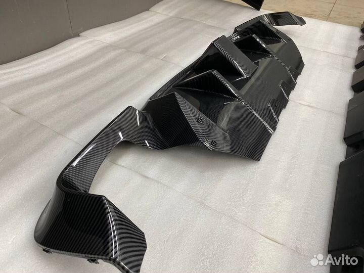 М лук обвес для BMW F10 + LED карбон диффузор