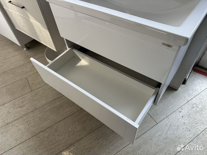 Тумба для ванной София белая 80 см