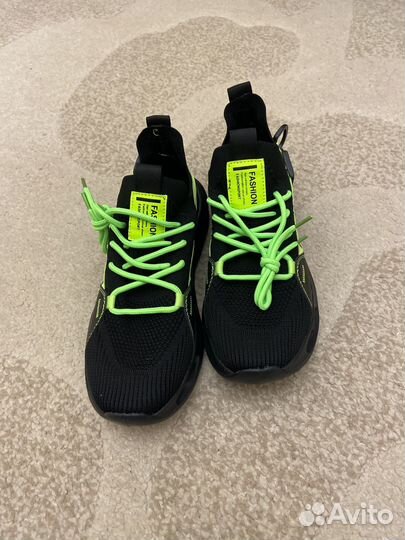 Кроссовки женские летние