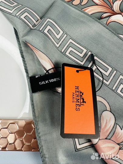 Серый шелковый платок Hermes