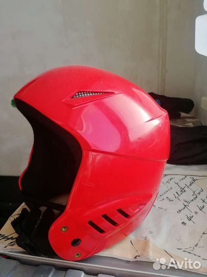 Горнолыжный шлем uvex