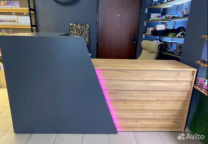 Ресепшен, барная стойка