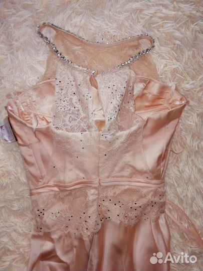 Вечернее платье