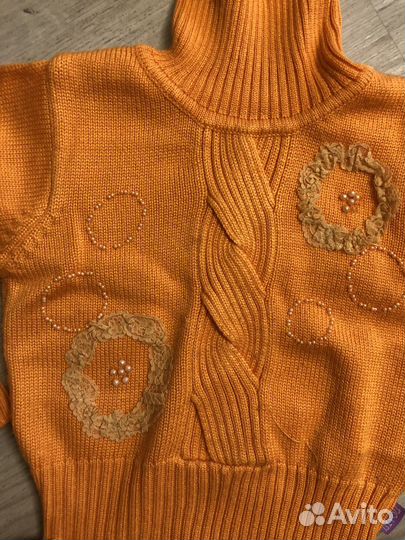 Свитер на девочку б/у