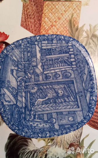 Тарелка настенная фарфор