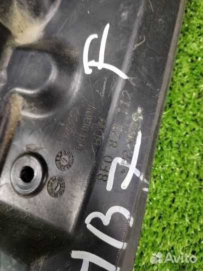 Пыльник крыла передний Audi A4 B7