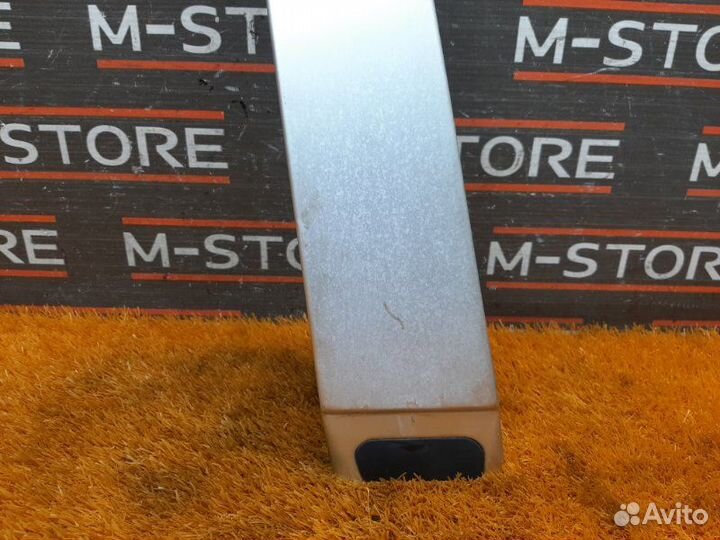 Накладка стойки кузова правая Porsche Cayenne 957