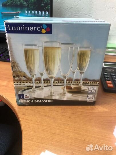 Бокалы флюте под шампанское