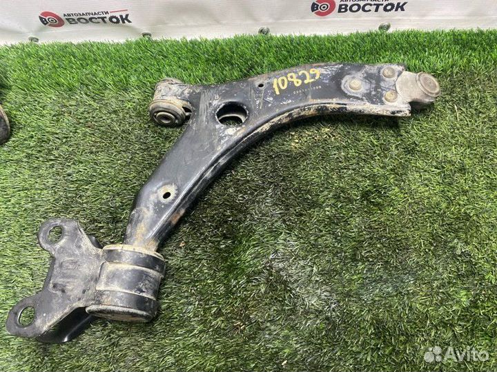 Рычаг подвески нижний передний правый Ford Focus