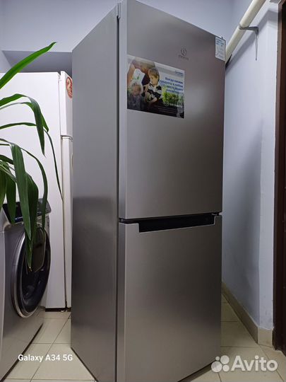 Холодильник indesit. 167см. Доставка. Гарантия