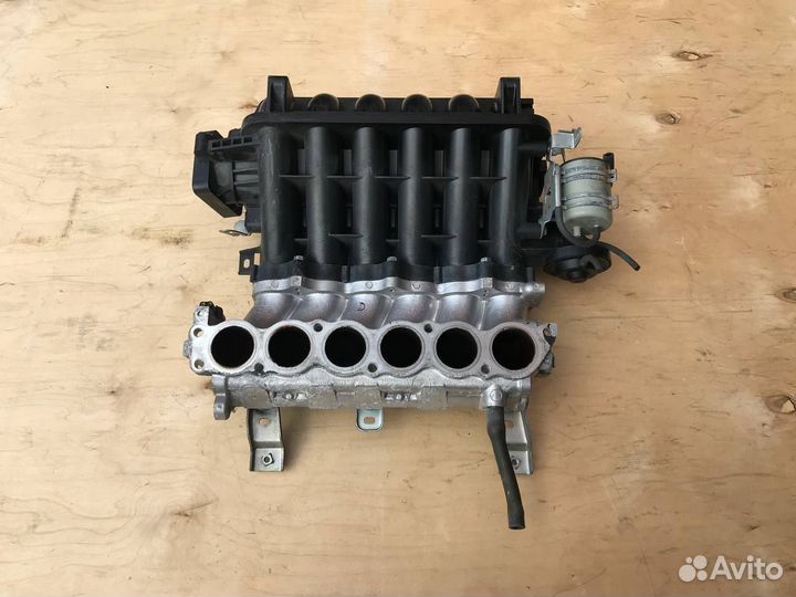 Впускной коллектор Mitsubishi Outlander XL 6B31