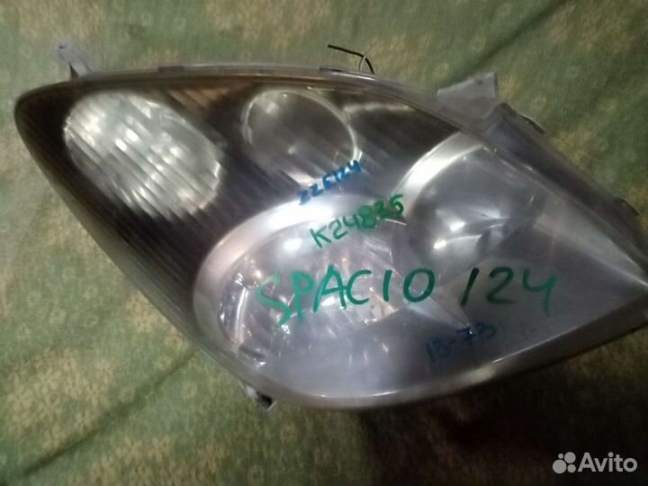 Фара (Toyota spacio 2001г)
