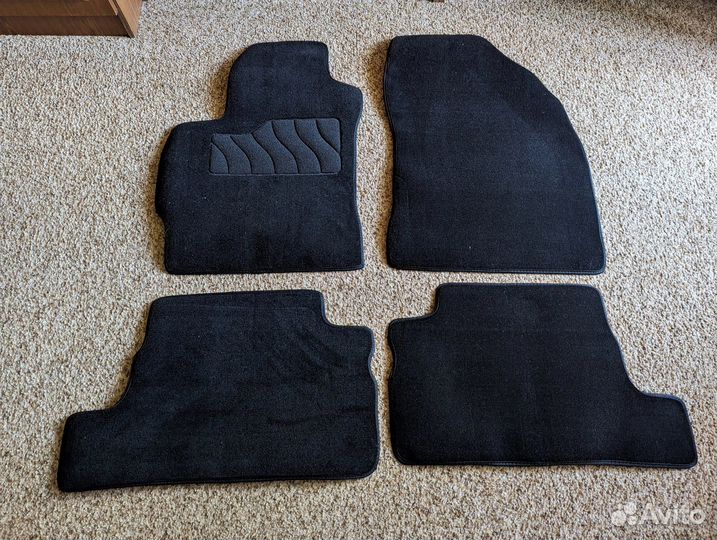 Ворсовые коврики для Toyota Auris