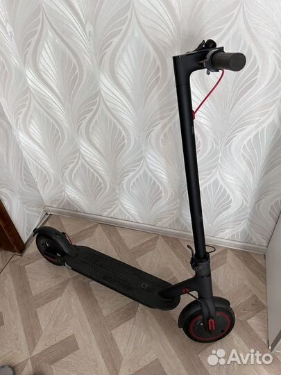 Электросамокат xiaomi m365 pro
