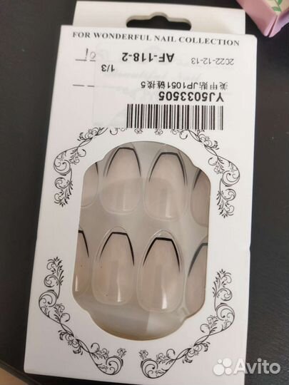 Накладные ногти с клеем
