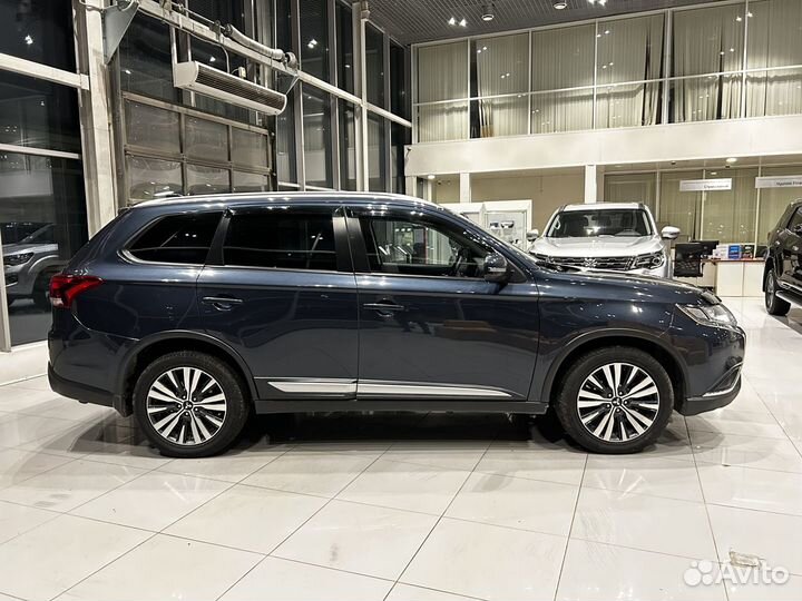 Mitsubishi Outlander 2.0 CVT, 2019, 88 737 км