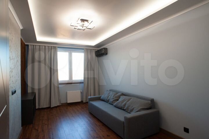 2-к. квартира, 55,4 м², 18/22 эт.