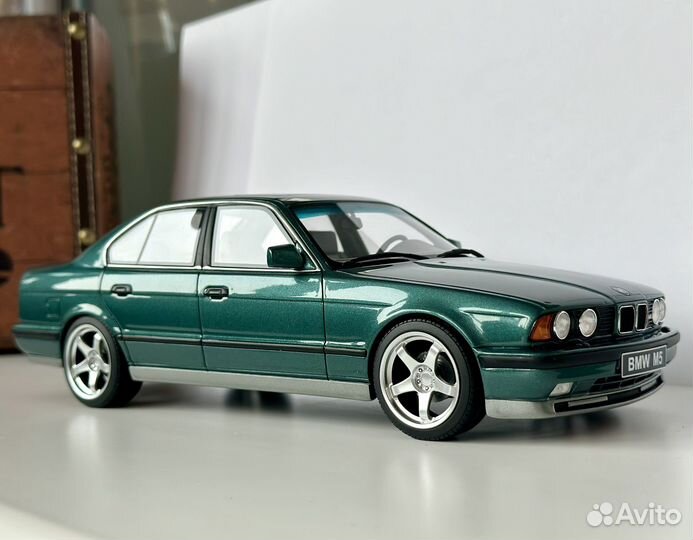 Bmw M5 e34 1/18 otto