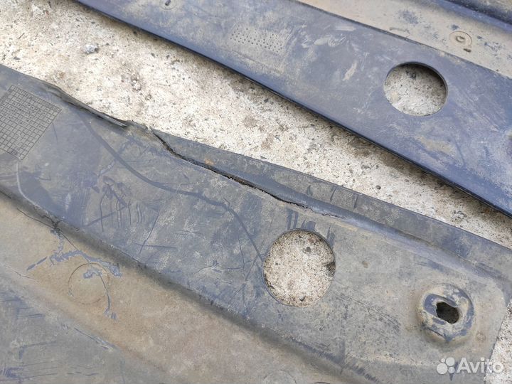 Пыльник двс нижний Opel Astra J Insignia Zafira C