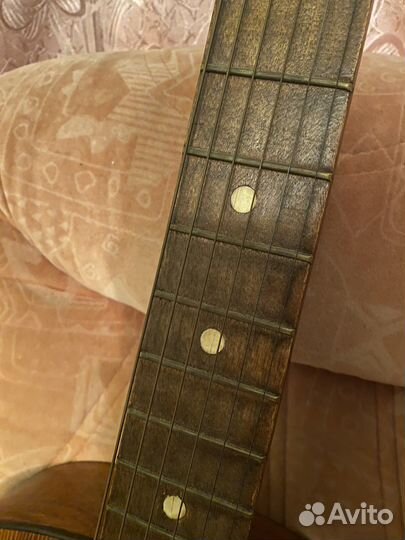 Гитара шестиструнная