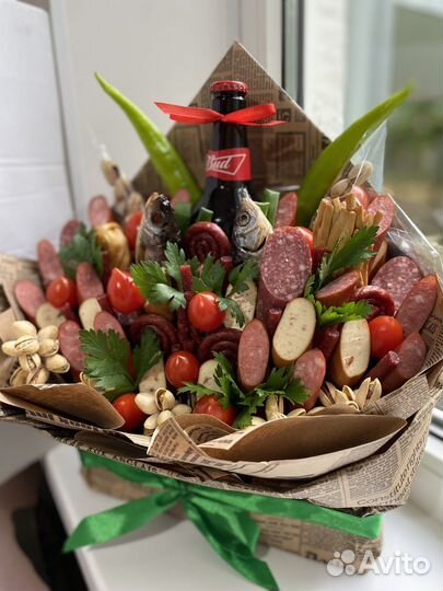 Мужской букет, букет из колбасы и сыра