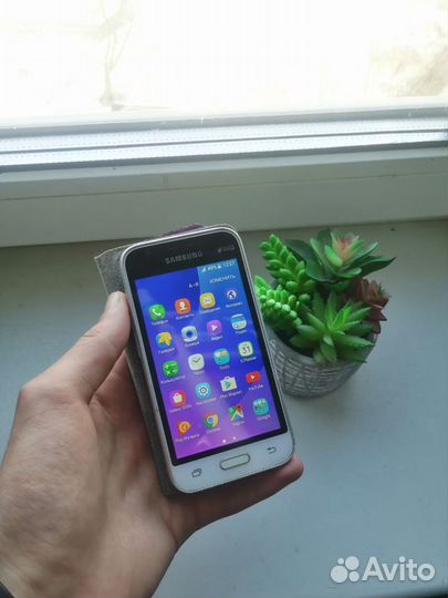 Samsung Galaxy J1 Mini SM-J105H, 8 ГБ