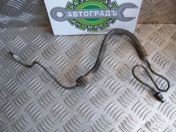 Трубка цилиндра сцепления Volkswagen Passat B4 96г