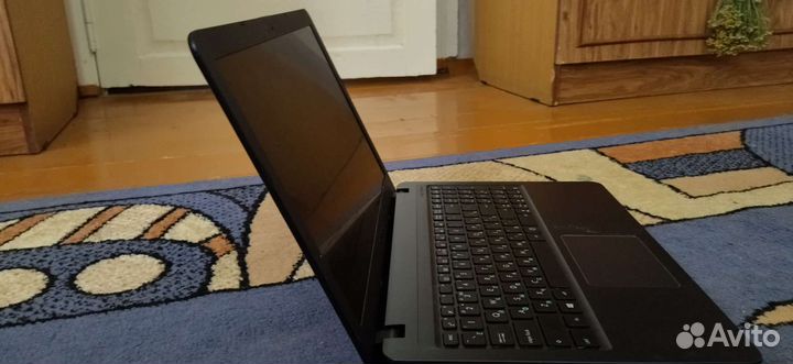 Ноутбук asus