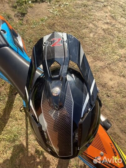 Кроссовый шлем Hizer